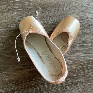 Freed of London Pointe Shoes 6.5 xx